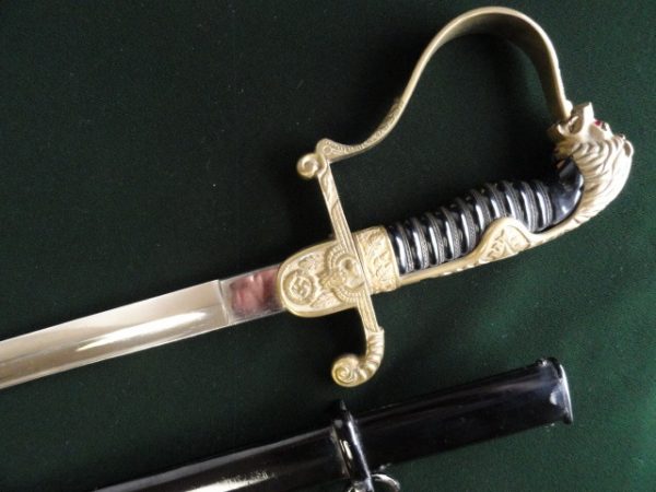 Rare Pattern Lion Head Army Sword (#28071)